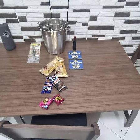 Quarto E Sala A Uma Quadra Da Praia Copacabana Posto 02 Ρίο ντε Τζανέιρο Εξωτερικό φωτογραφία